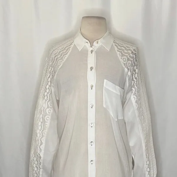 Anthropologie HOLDING HORSES White Lace Sleeve Buttondown‎ Shirt Top Lacey Small - Image 3
