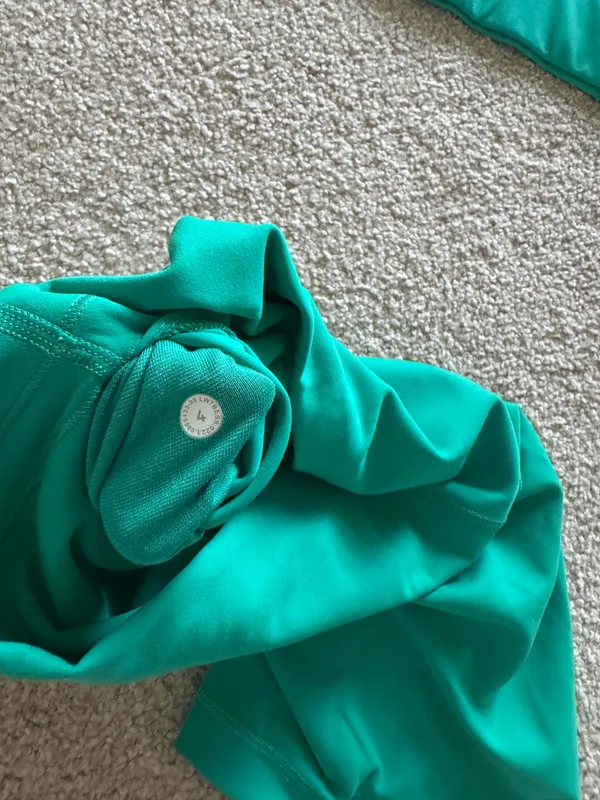 Lululemon green set  - Image 3