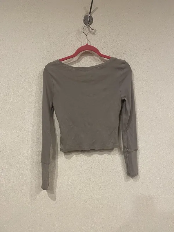 Free People Shirt Womens Medium Gray Embroidered Scoop Neck Long Sleeve Cropped - Image 3