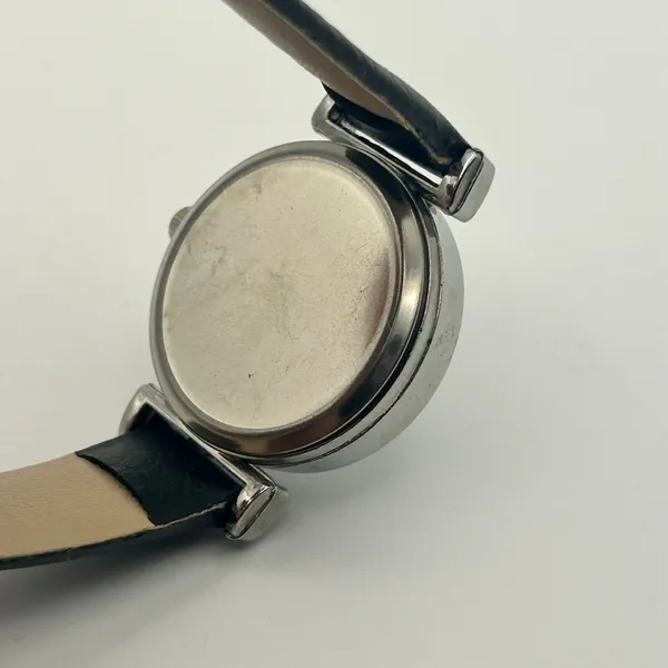 Women’s Silver Classic Quartz Watch Black Leather Working - Image 6