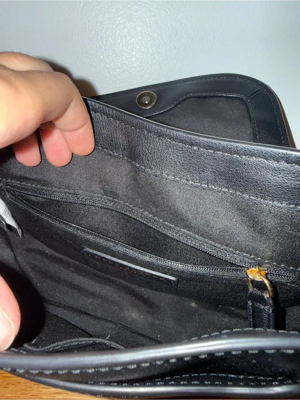 Marc Jacobs Black Leather Saddle Crossbody Bag - Image 4