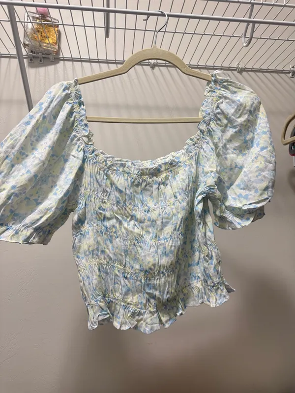 Cotton Candy LA blue floral blouse - Image 2