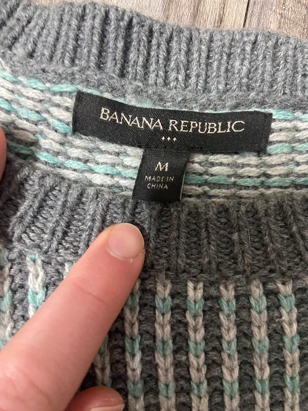 Banana Republic Sweater - Image 2
