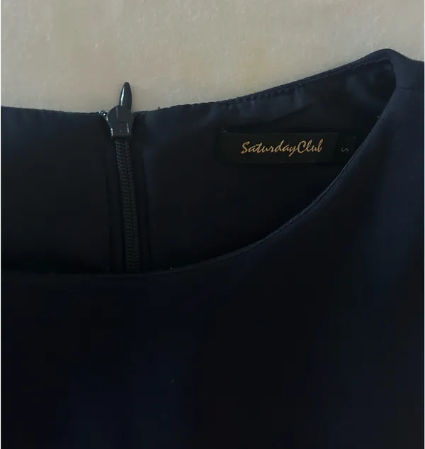 Boutique Saturday Club Wide Shoulder Shift Dress - Image 3