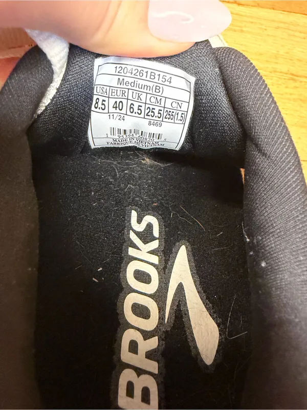 Brooks Adrenaline GTS 24 Women's Sneakers - Size 8.5 - Image 6