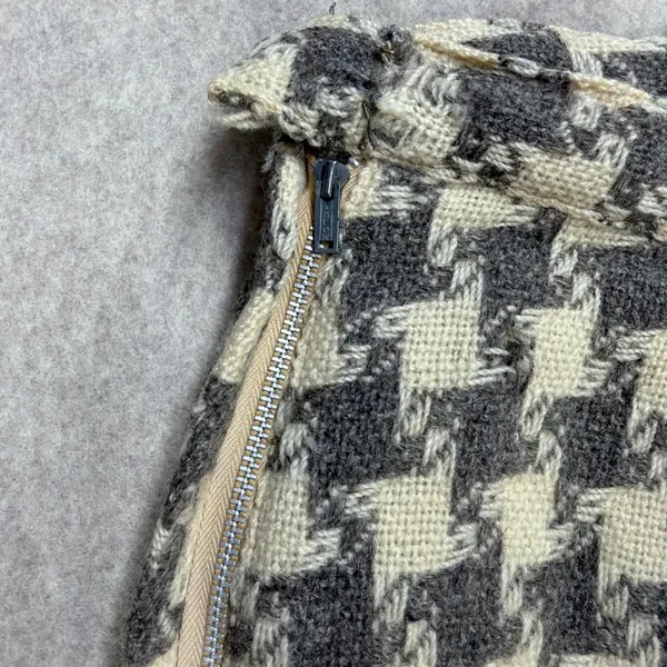 Vintage Houndstooth Skirt Women 26 Wool Grey Ivory Fairmont Sportswear Academic - Image 12