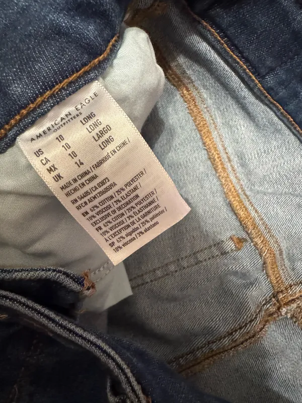 American Eagle Jeans - Image 3