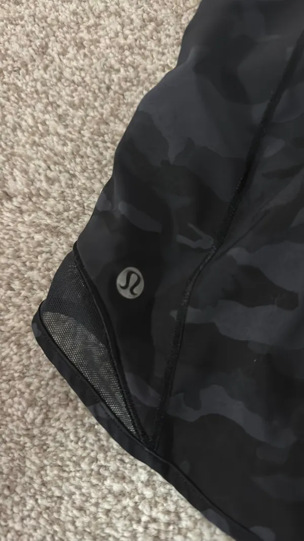 Lululemon Hotty Hot Shorts - Image 3