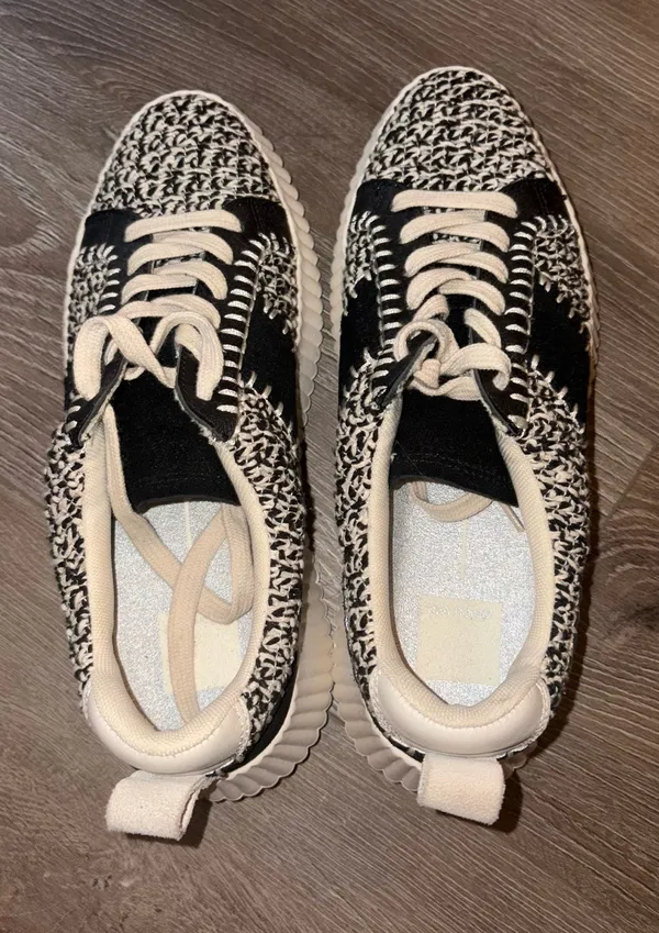 DV by Dolce Vita Sneakers - Image 3
