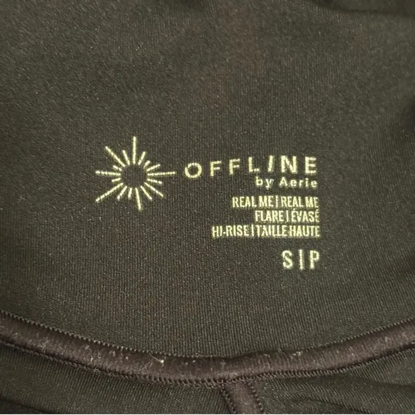 Aerie Offline Crossover Waist Flare Leggings in Black - Image 4