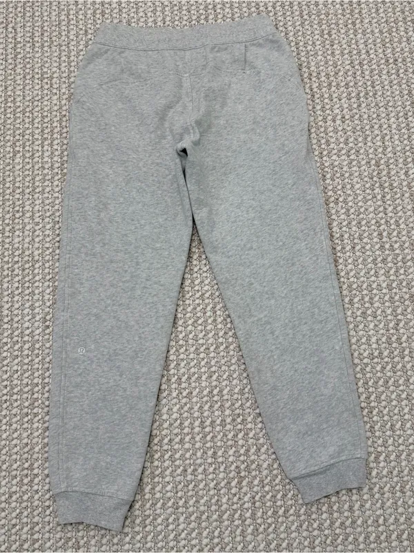 Lululemon Scuba High-Rise Jogger size 8 gray - Image 3