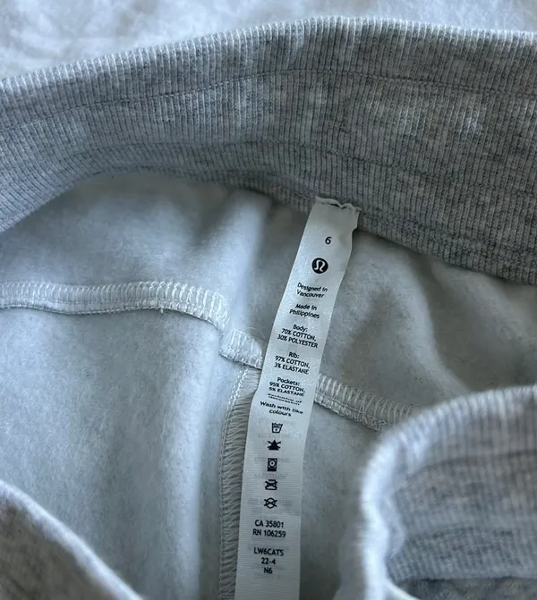 Lululemon Scuba High-Rise Cropped Jogger - Image 4
