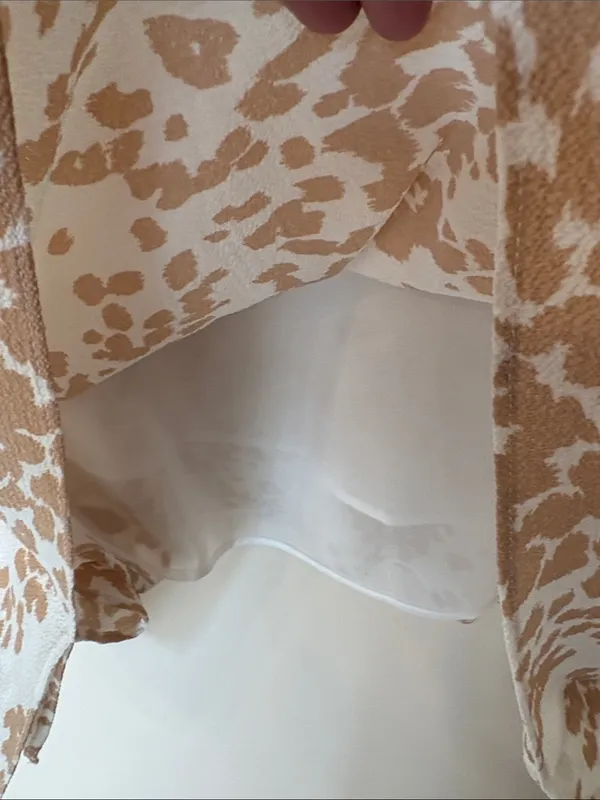 Buddy Love Cream & Tan Printed V-Neck Flutter Blouse - Image 6