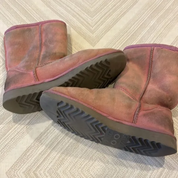Ugg Women’s Pink Ankel Length Boots Size 7 - Image 4