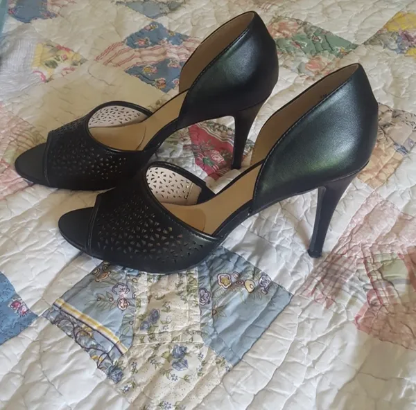 Nine West Heel, Size 8.5 - Image 5