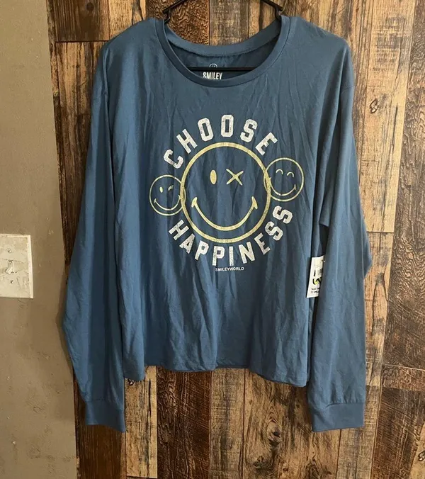 NWT Blue Long Sleeve Tee - Choose Happiness size large (111) - Image 2