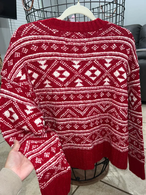 American Eagle Outfitters Sweater - Image 4