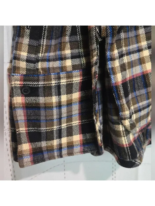 The Everlane Women The Boxy Flannel Button Down - Image 5