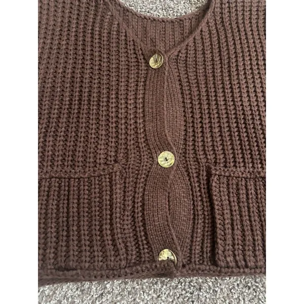 SHEIN Brown Chunky Knit Button Front Sweater Vest Size Small - Image 3