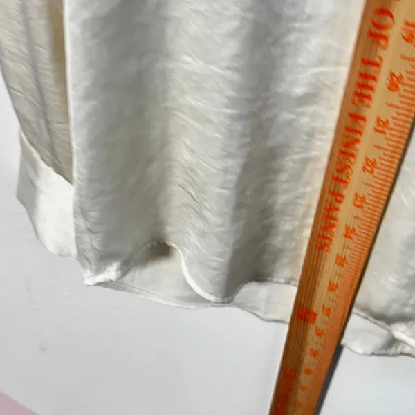 Wilfred‎ Aritzia Satin Button Down Blouse XS Ivory Cream Long Sleeve Shirt - Image 5