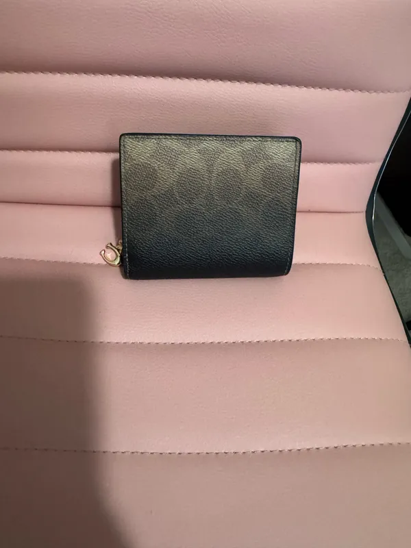 Coach Snap Wallet in Signature Canvas - Image 2