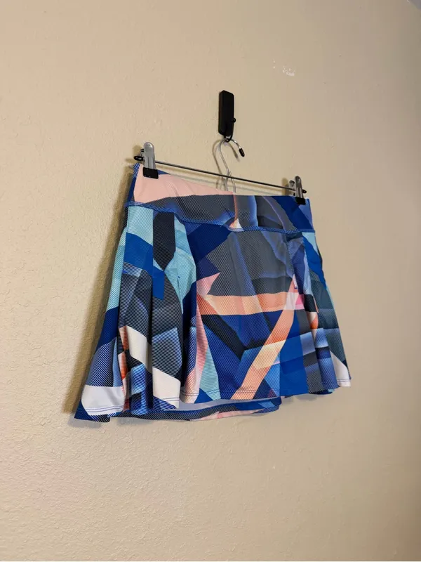 Athleta Electric Geo Speed Tennis Skirt Skort‎ Size Small - Image 4