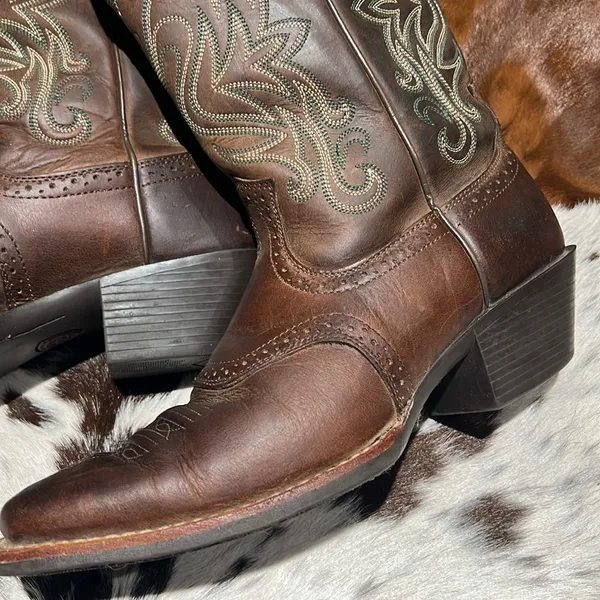 Ariat 15834 Legend Square Toe Brown Pull‎ On Leather Cowboy Boots - 9B BB2 - Image 2