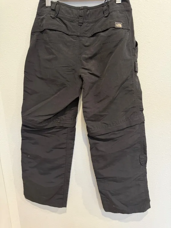 The North Face Women's Charcoal black Cargo convertible Pants - Image 4