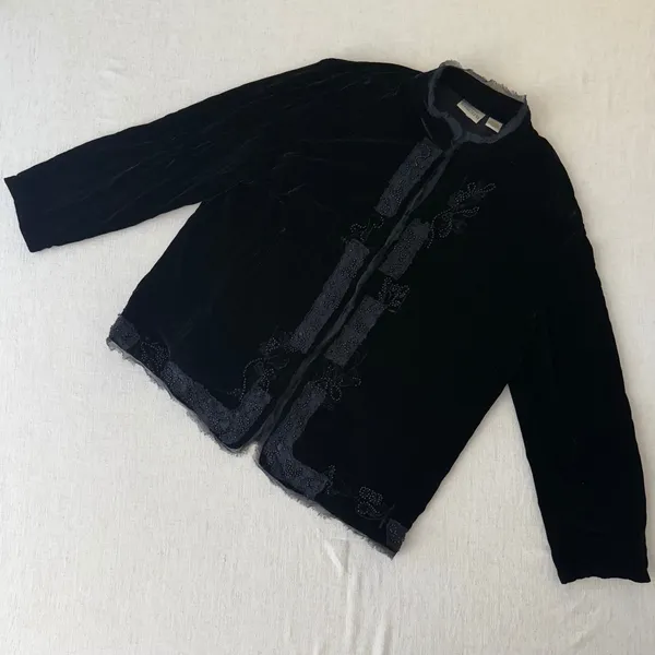 Chicos Black Silk Blend Velvet Beaded Lace Jacket Mandarin Collar Size 2‎ - Image 2
