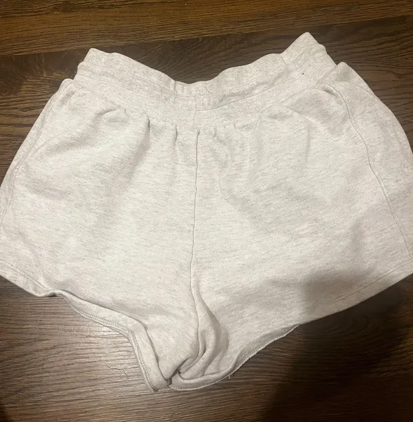 Champion Gray sweat shorts - Image 2