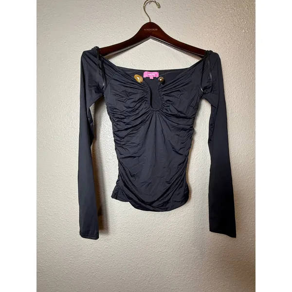 EDIKTED Halle Abstract Wavy Hardware Off the Shoulder Top Black XS - Image 2