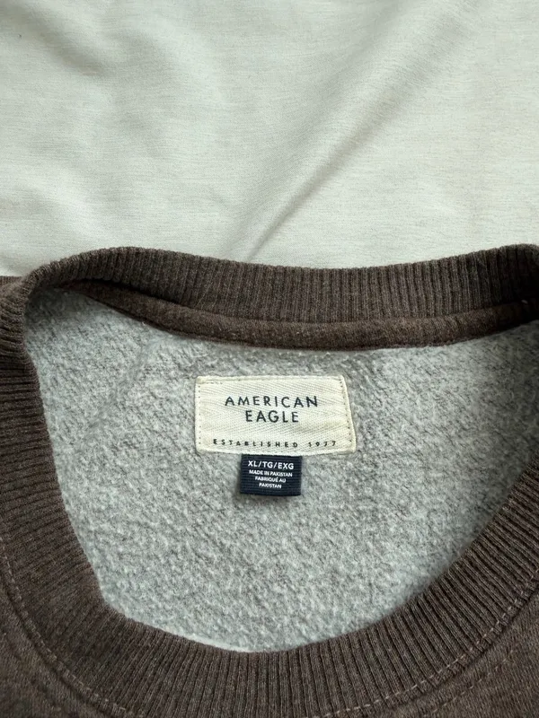 American Eagle London Crewneck - Image 4