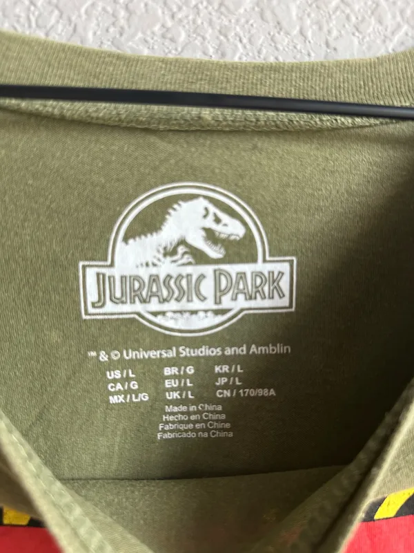 Urban Outfitters Jurassic Park Raptor Dinosaur Graphic Tee T-shirt - Image 3
