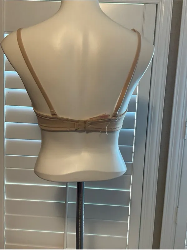 PINK Victoria's Secret Beige Nude Convertible Underwire Bra - Image 3