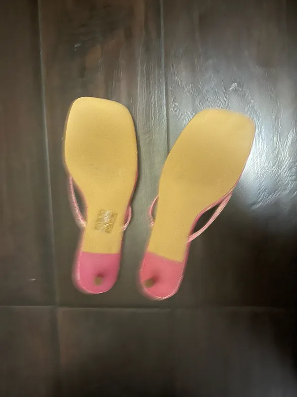 Never used Shein pink sandals  - Image 2