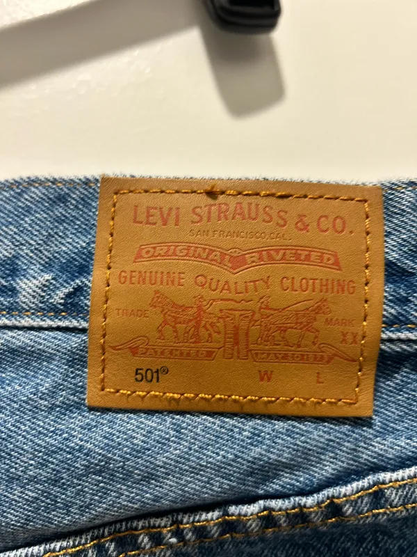 Levi’s Jean Shorts 501 - Image 5
