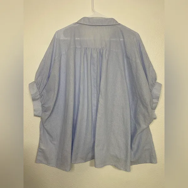Classic Blue Striped Button Down Shirt for Women Size M - Image 8