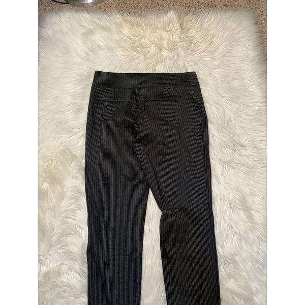 Apt. 9 Women's Size 8 Pull On Pants Slim Leg Dark Gray Light Gray Pinstripes Mid - Image 5