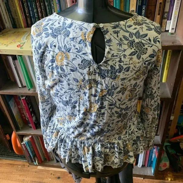Lucky Brand blue & yellow floral knit S long sleeve babydoll top - Image 2