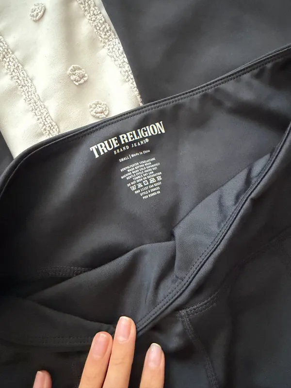 True Religion Bootcut leggings  - Image 4