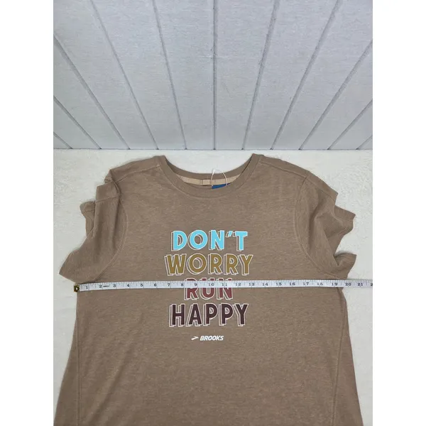 Brooks Distance Graphic Short Sleeve Shirt Heather‎ Oatmeal Run Happy. Size L - Image 5