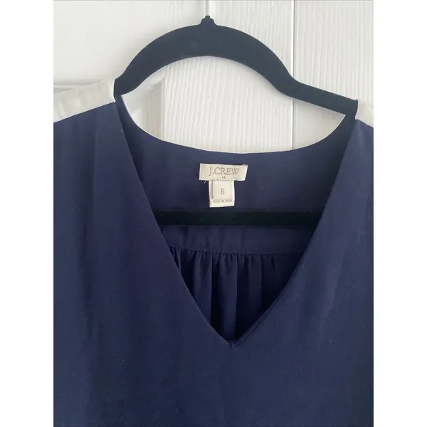 J.Crew Colorblock Shell Blouse Womens Size 6 Navy Ivory V-Neck Crepe Top - Image 2