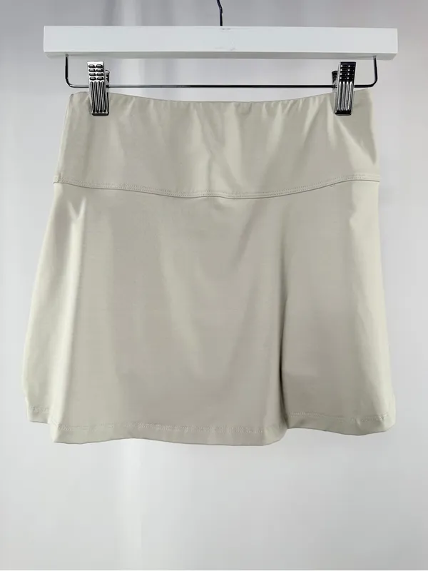 EleVen by Venus Williams Active Tennis Skirt in Taupe Size XS - Image 3