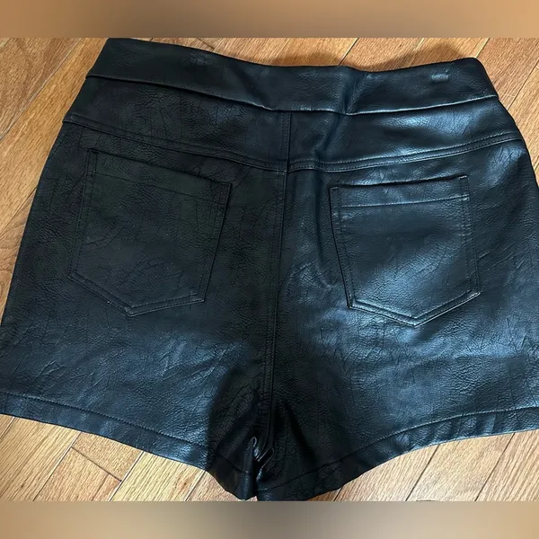 Princess Polly Black Vegan Leather Zip Front Shorts 10 - Image 6