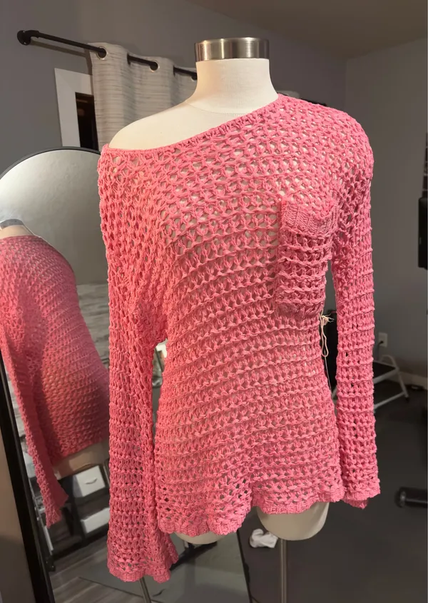 Boutique Pink knit Off the shoulder sweater - Image 2