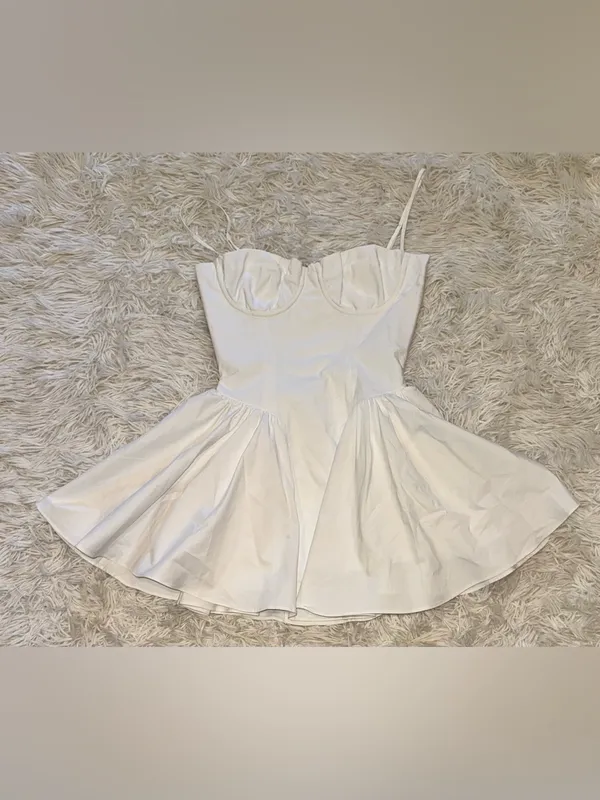 NEW HOUSE OF CB Samaria Corset Fit & Flare white Mini Dress sz S - Image 5