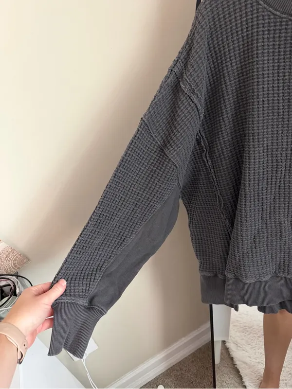 American Eagle Outfitters Charcoal Waffle-Knit Sweater - Image 4