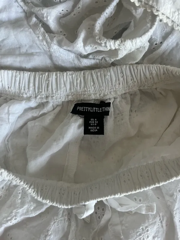 Pretty Little Thing White Broderie Crop Top - Image 4