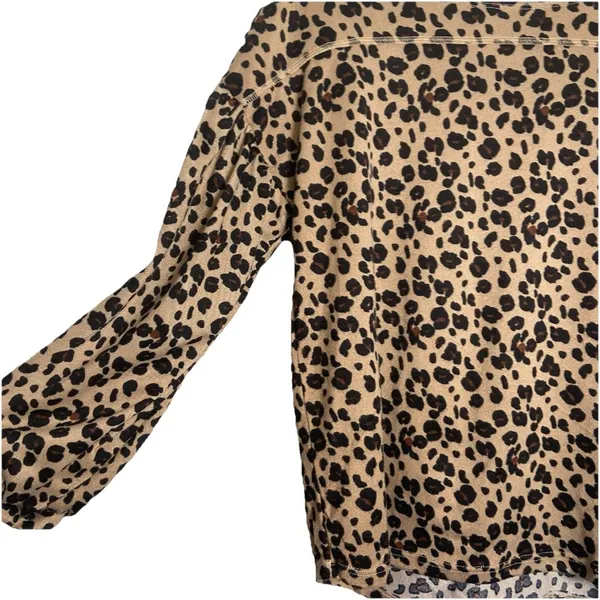 Moda Cheetah Animal Print‎ Top Blouse Womens Size M Long Sleeve Brown Mobwife - Image 2