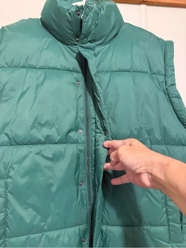 OFFLINE By Aerie Oversized Puffer
Vest Small/ Medium - Image 5